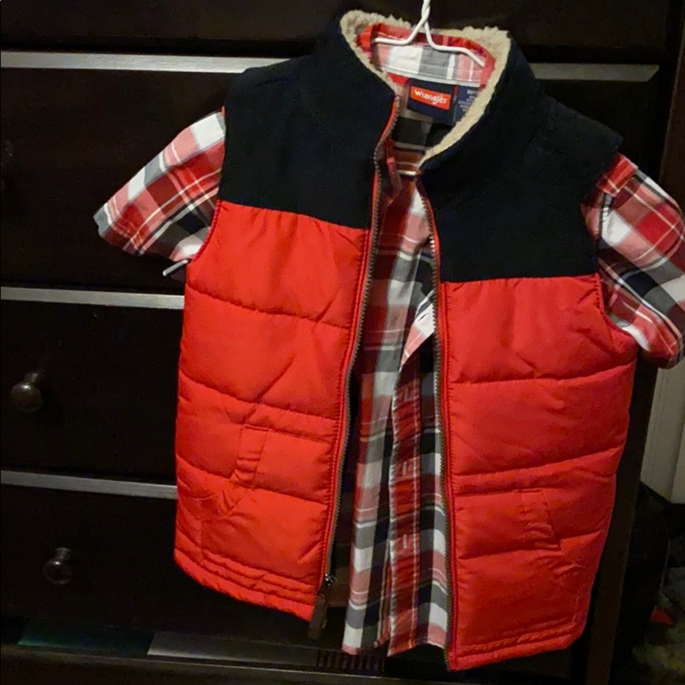 Wrangler shirt with vest boys small (5-6)